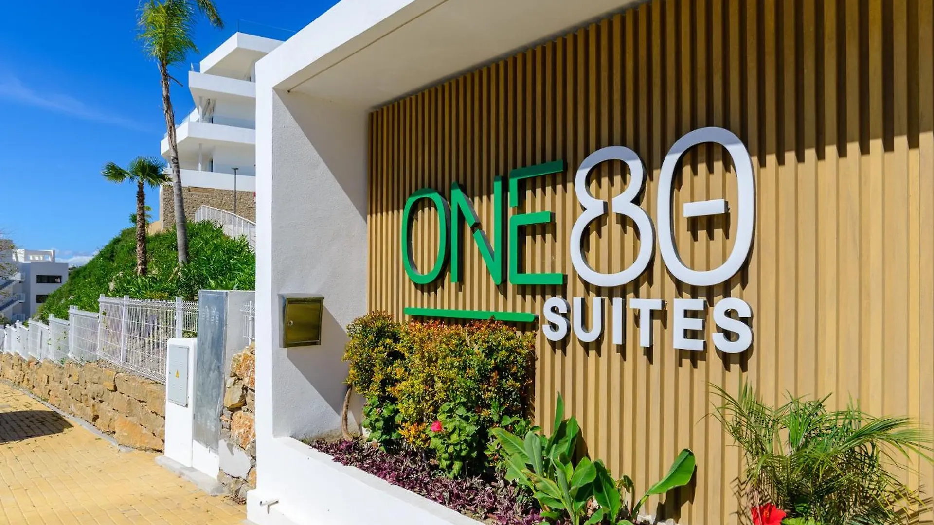 One-80 Suite 2440 Estepona