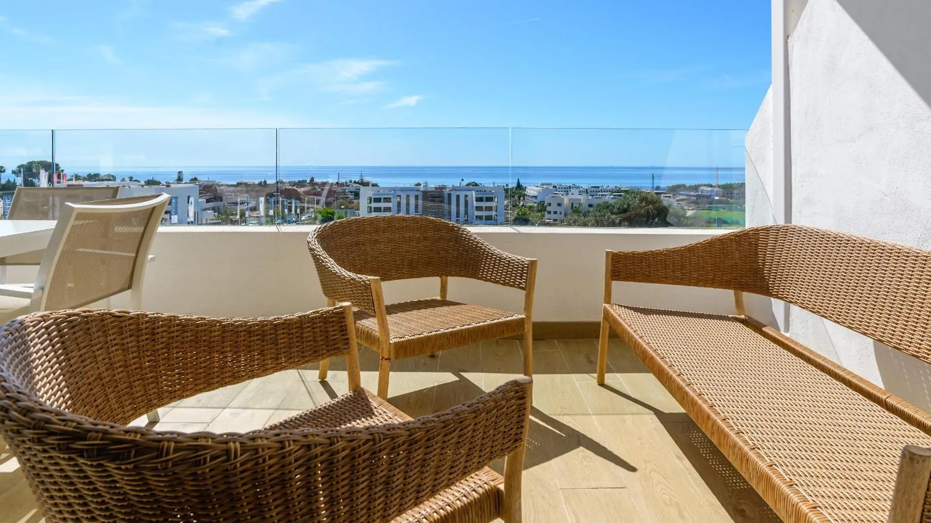Apartment One-80 Suite 2440 Estepona